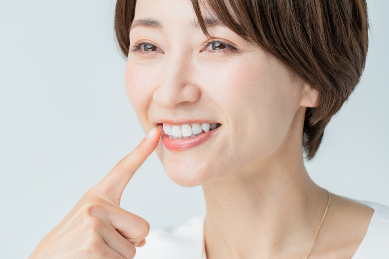 40代からでも歯列矯正を行うべき理由