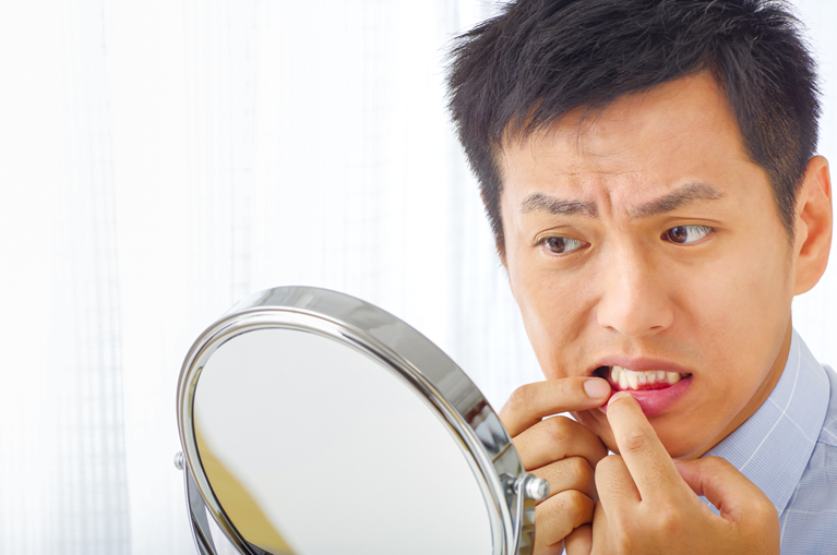 歯茎が下がっている・痩せてきているのは歯肉退縮かも…